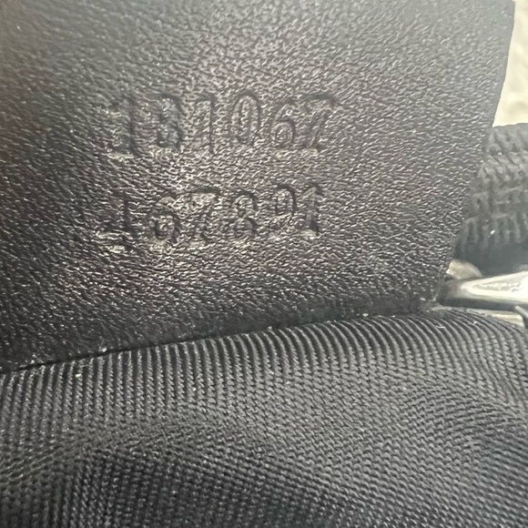 GUCCI Nylon Web Accent Interlocking GG Logo Messenger Bag - Picture 13 of 14